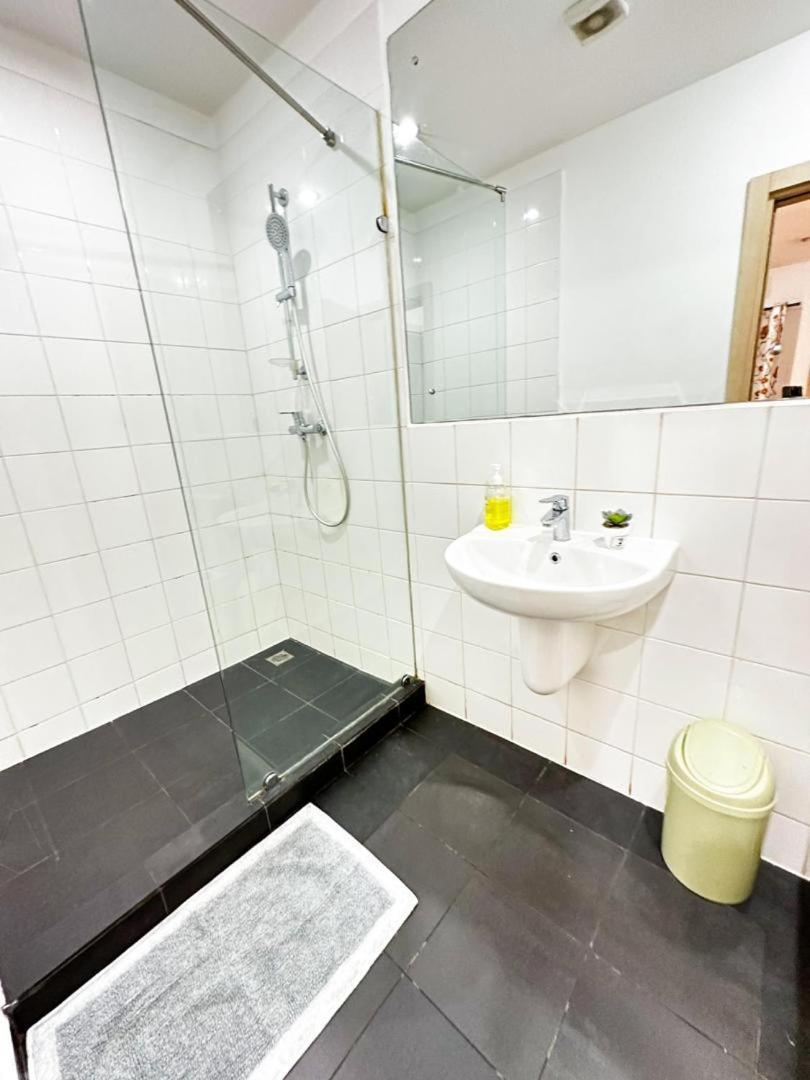 Gallery Apartments By Bestwest Hospitality Accra Exteriör bild