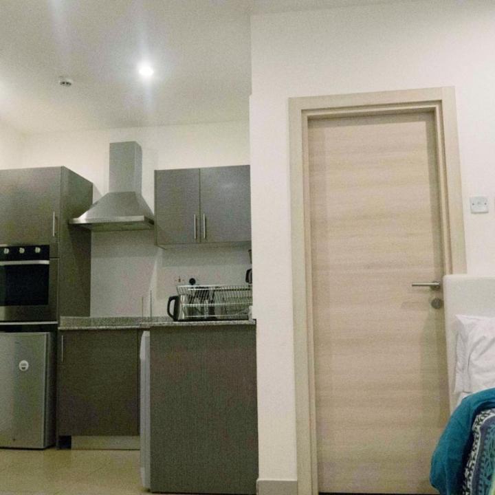 Gallery Apartments By Bestwest Hospitality Accra Exteriör bild